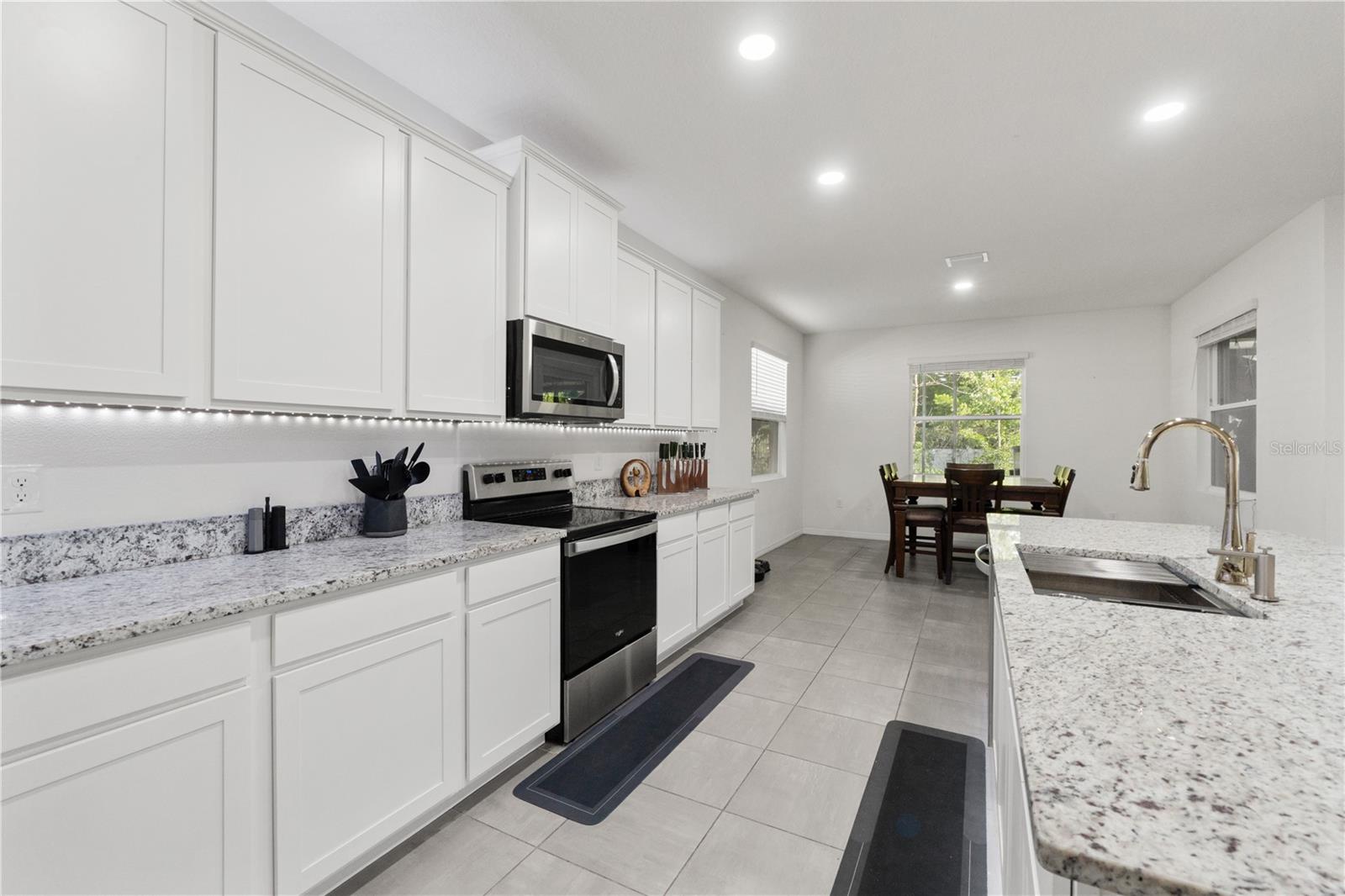 3763 AUTUMN AMBER DR, SPRING HILL, FL — photo 40