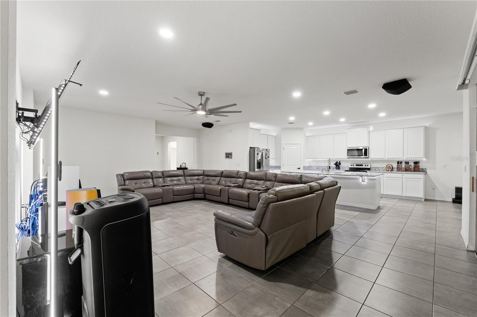 3763 AUTUMN AMBER DR, SPRING HILL, FL — photo 30