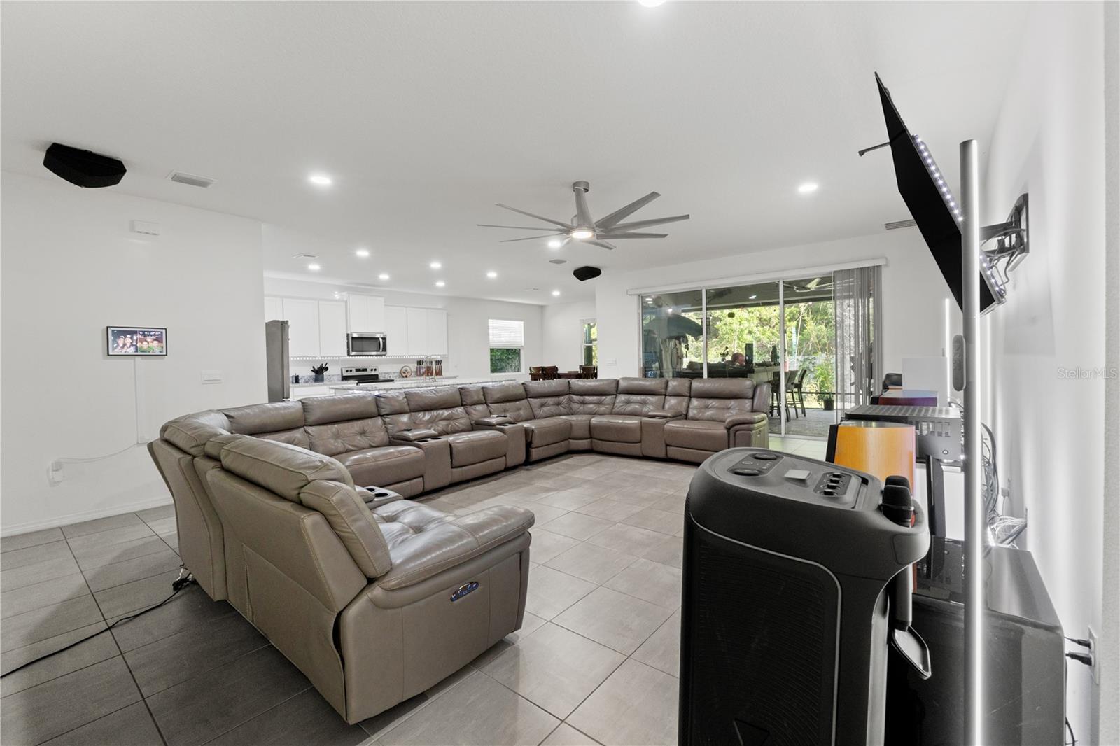 3763 AUTUMN AMBER DR, SPRING HILL, FL — photo 21