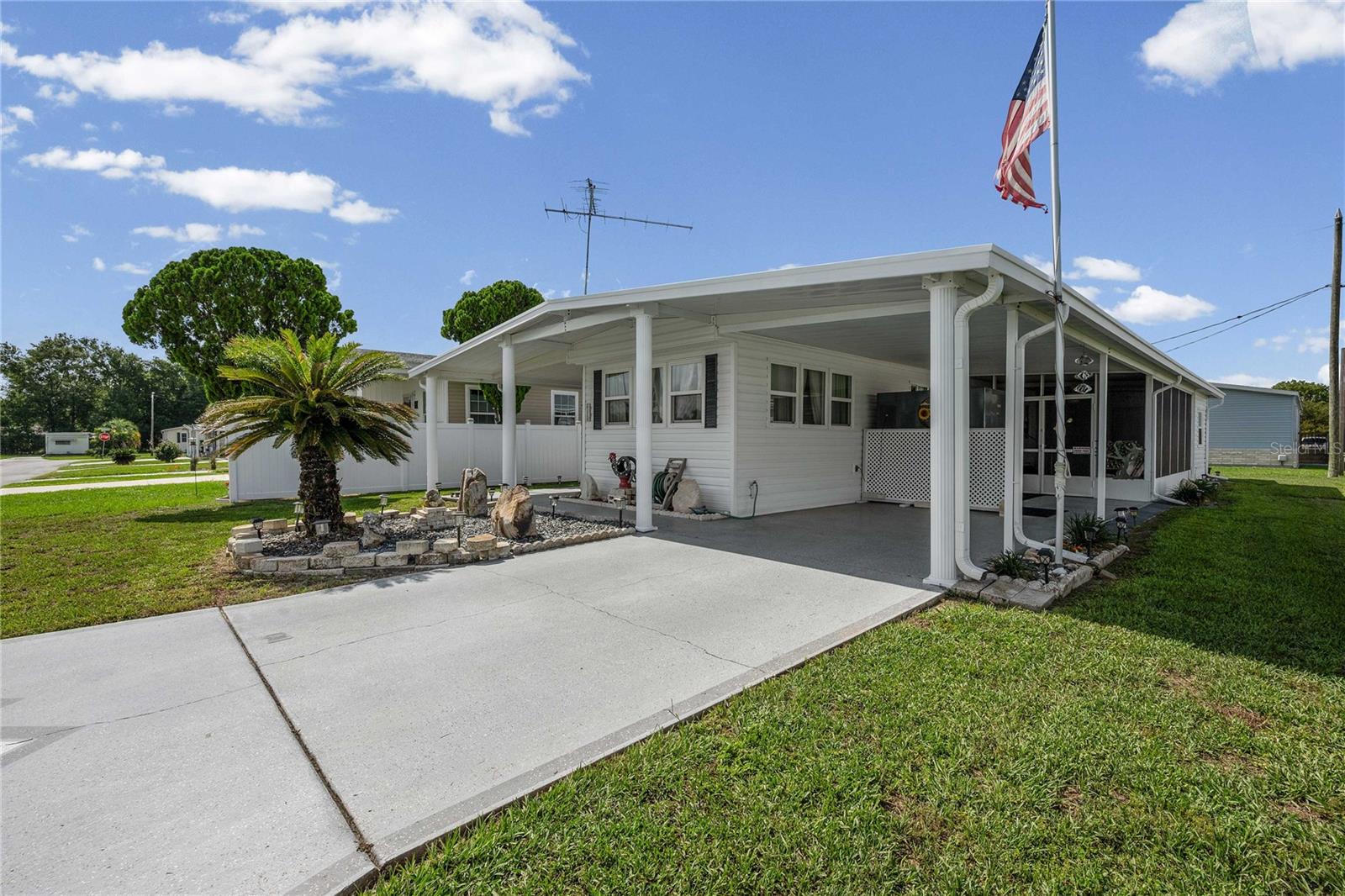 37250 BEVERLY AVE, ZEPHYRHILLS, FL