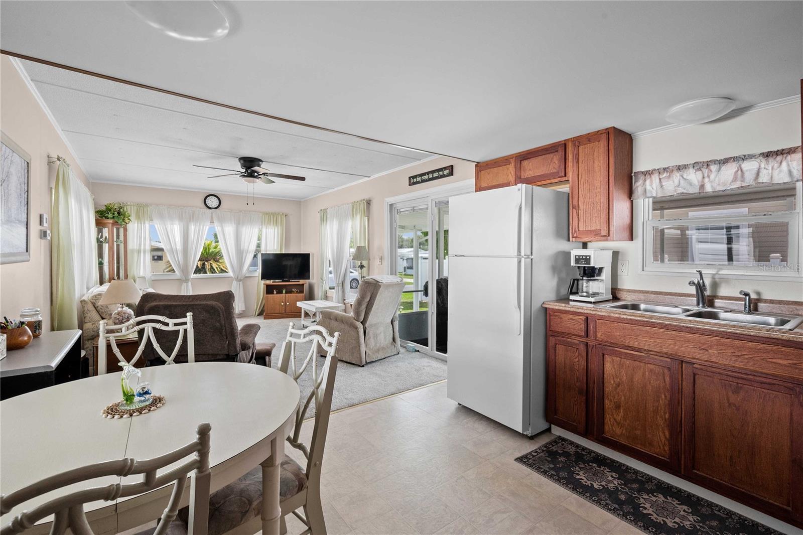 37250 BEVERLY AVE, ZEPHYRHILLS, FL — photo 3
