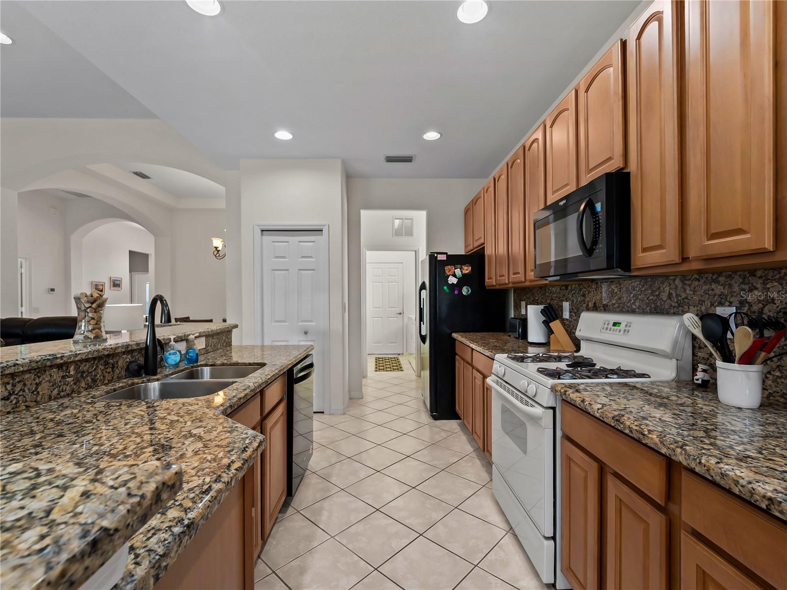 5435 BLUE HERON CIR, NORTH PORT, FL — photo 29