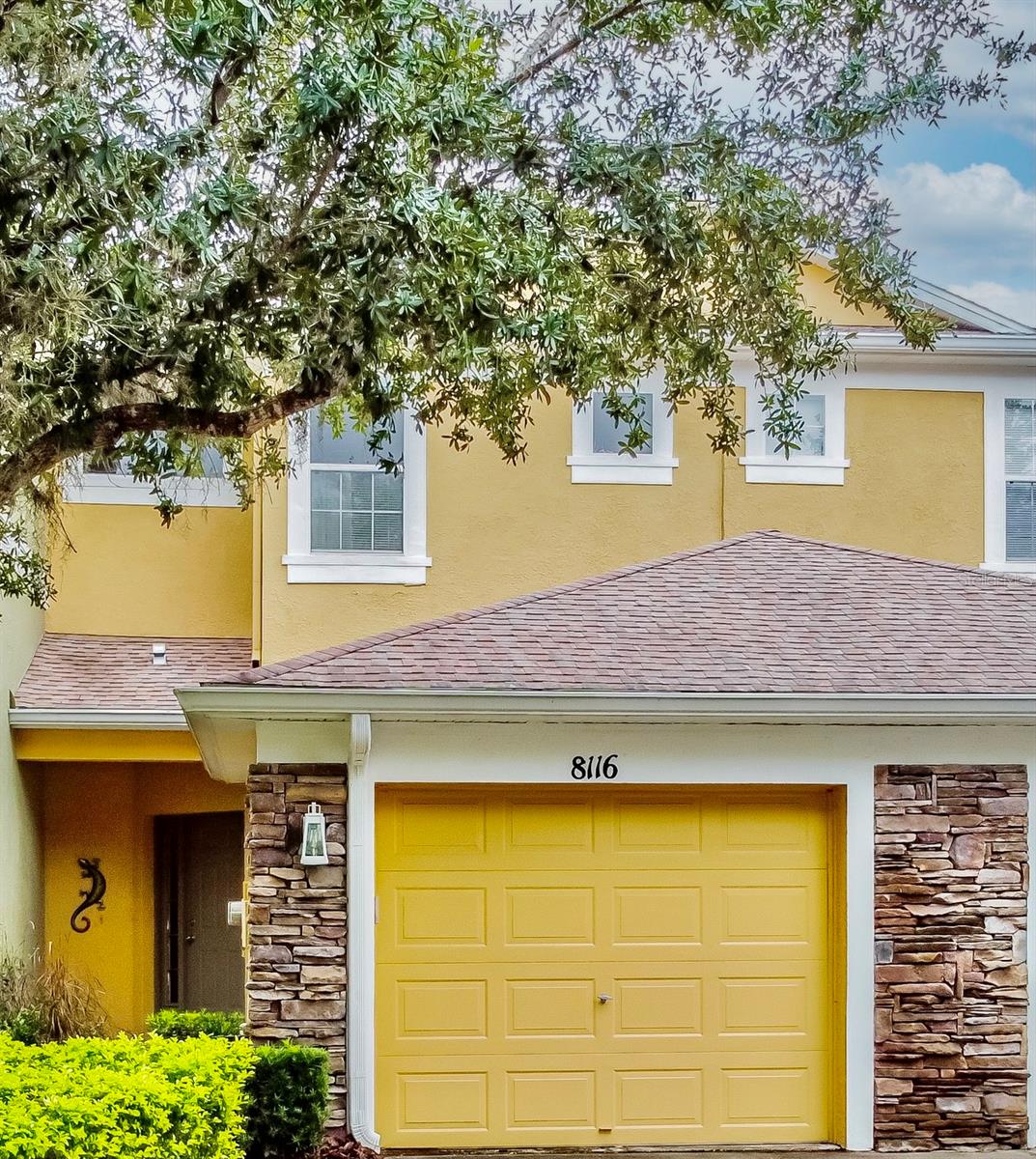 8116 STONE PATH WAY, TAMPA, FL