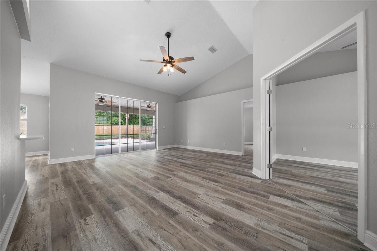 5413 SE 107TH ST, BELLEVIEW, FL — photo 9