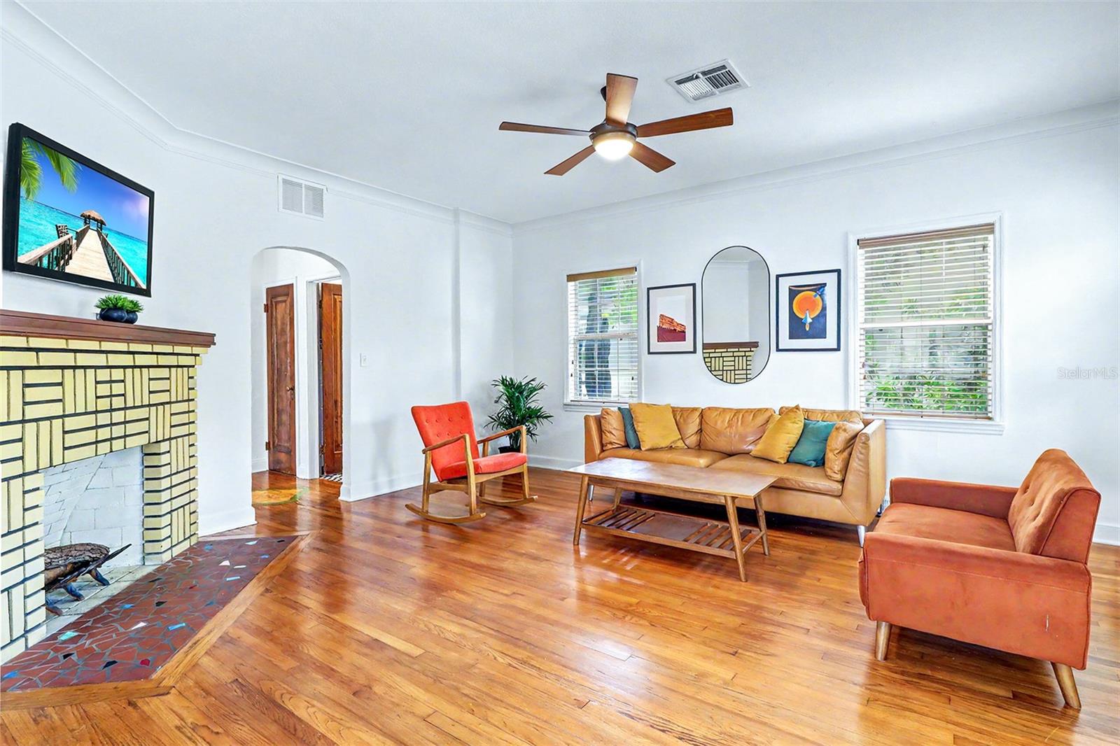 1127 22ND AVE N, ST PETERSBURG, FL — photo 4