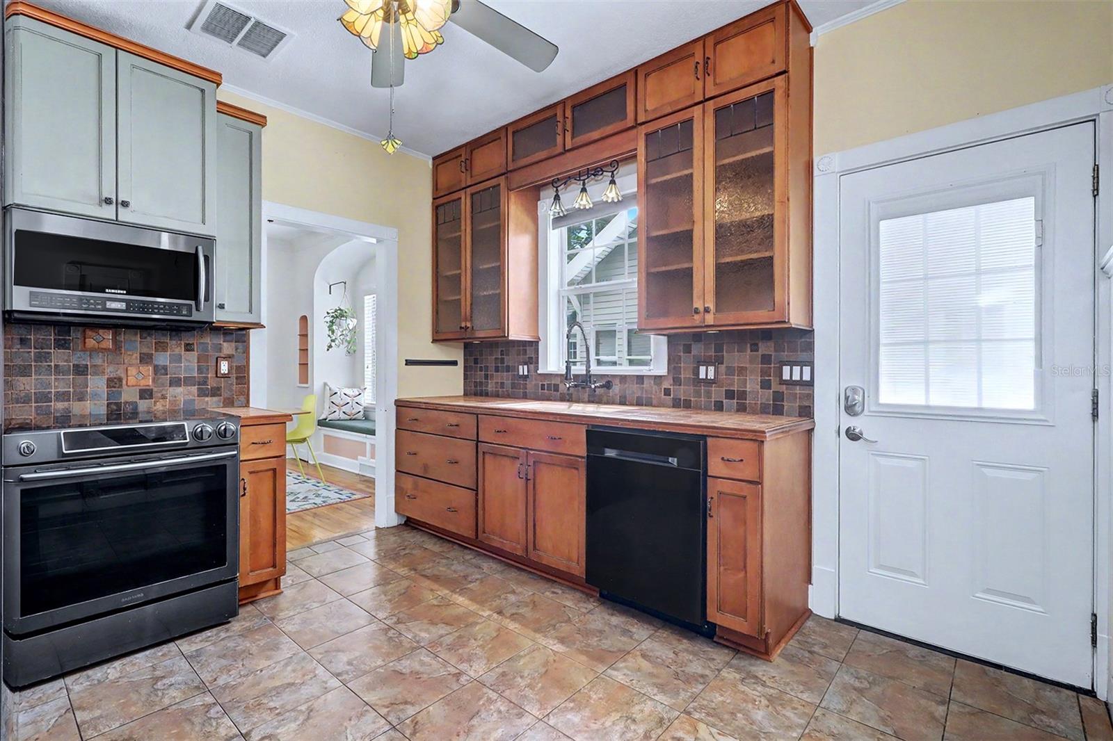 1127 22ND AVE N, ST PETERSBURG, FL — photo 12