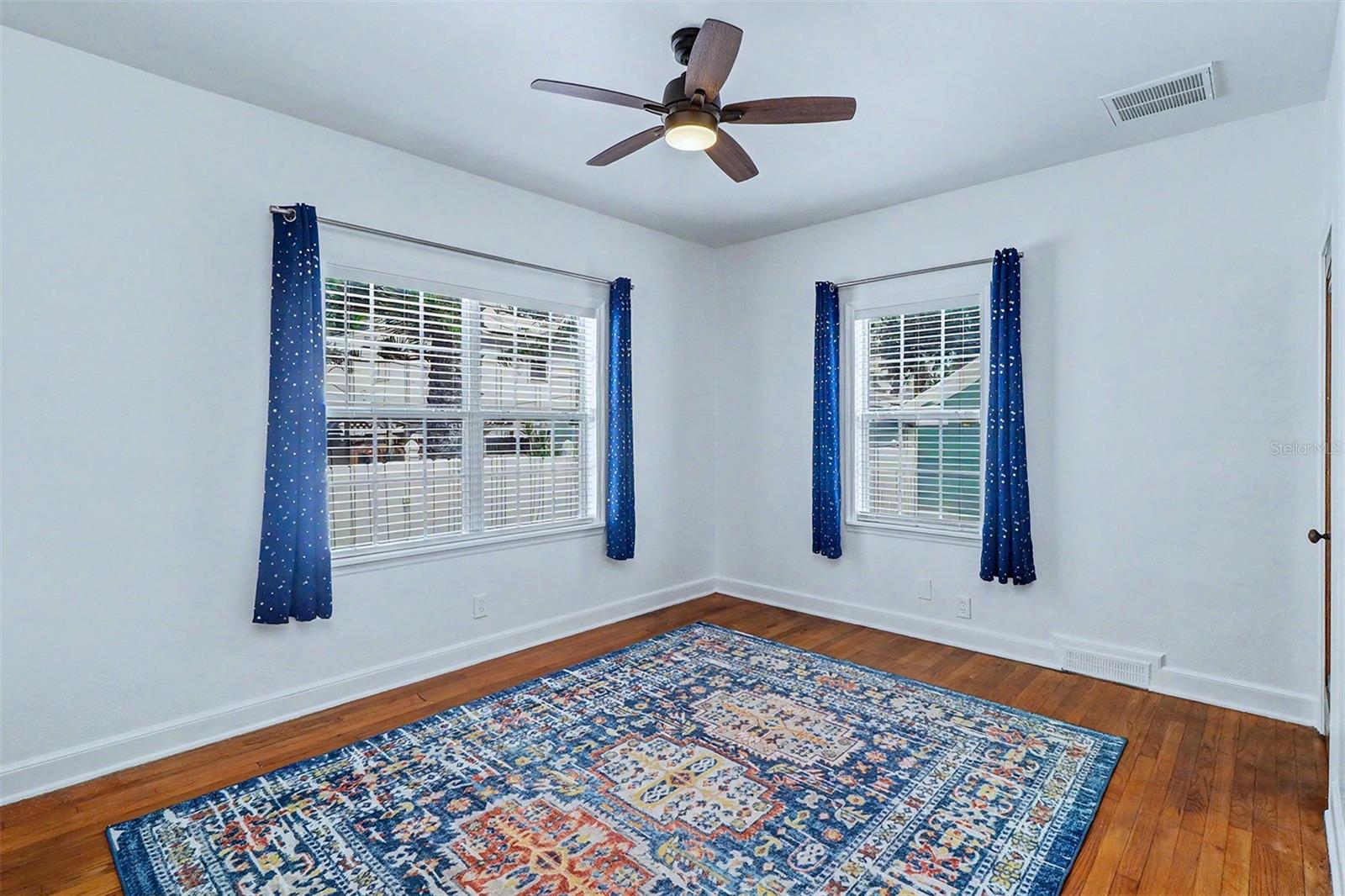 1127 22ND AVE N, ST PETERSBURG, FL — photo 16