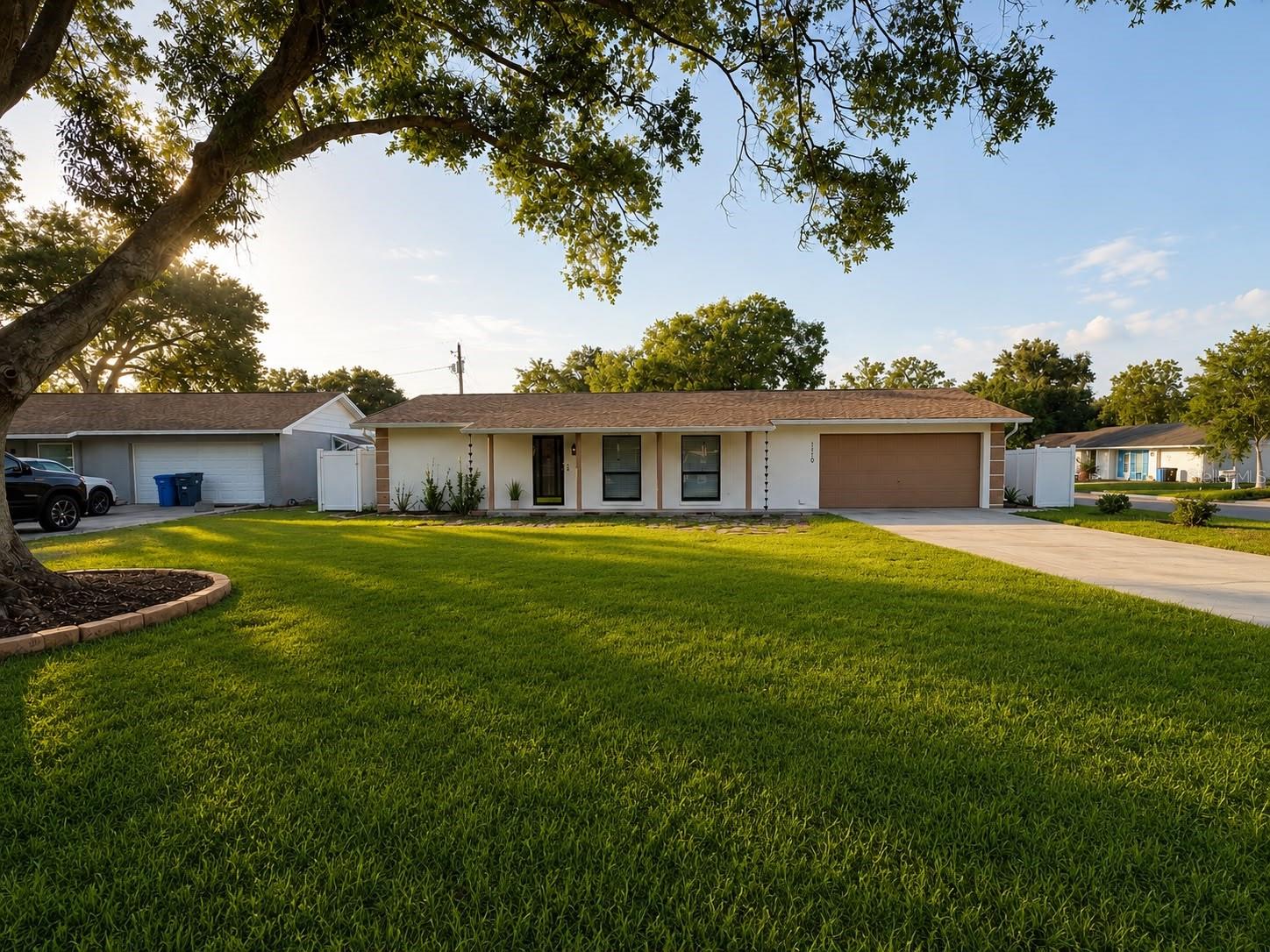 1210 BRANDA VISTA DR, BRANDON, FL