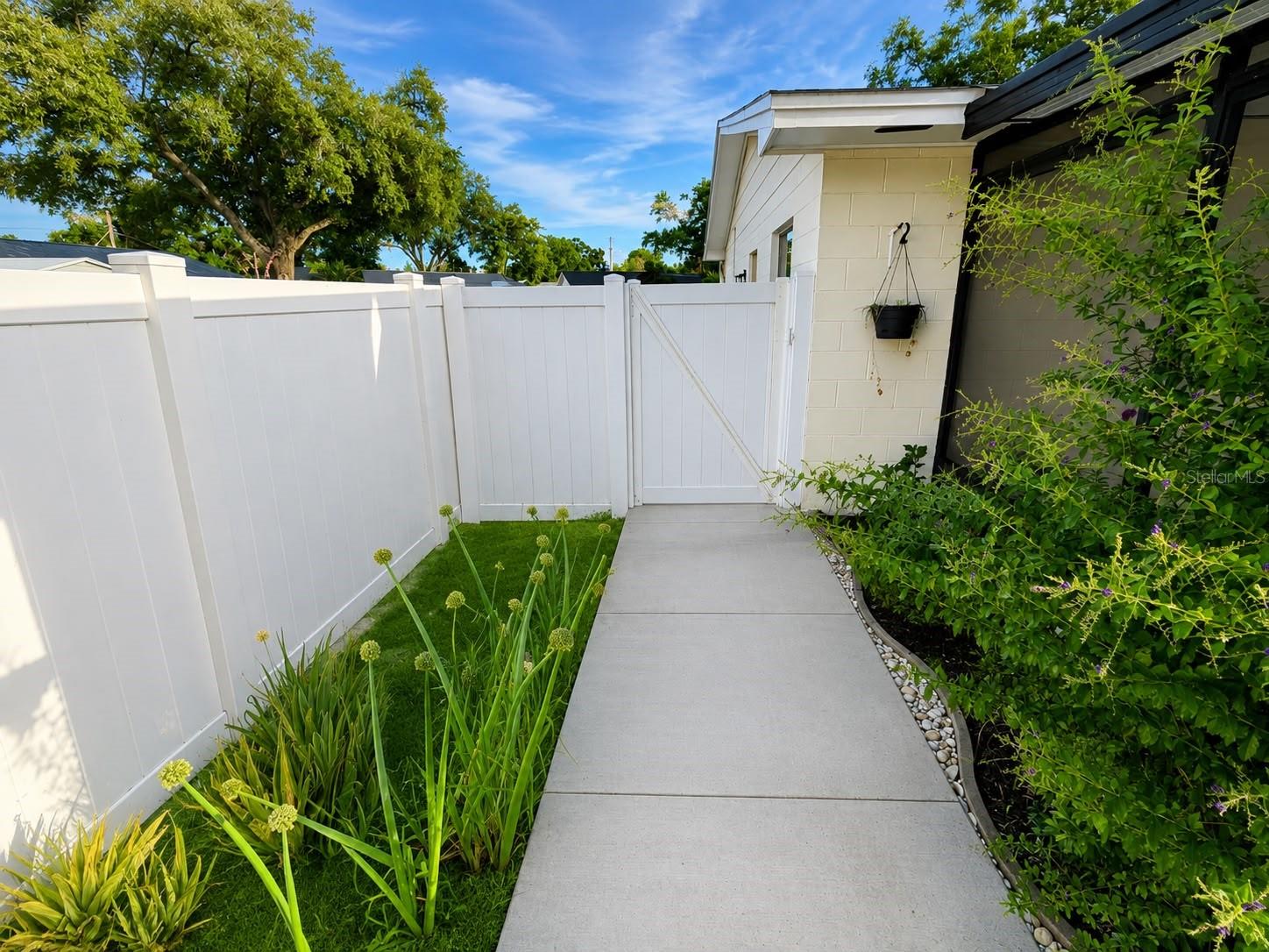1210 BRANDA VISTA DR, BRANDON, FL — photo 20