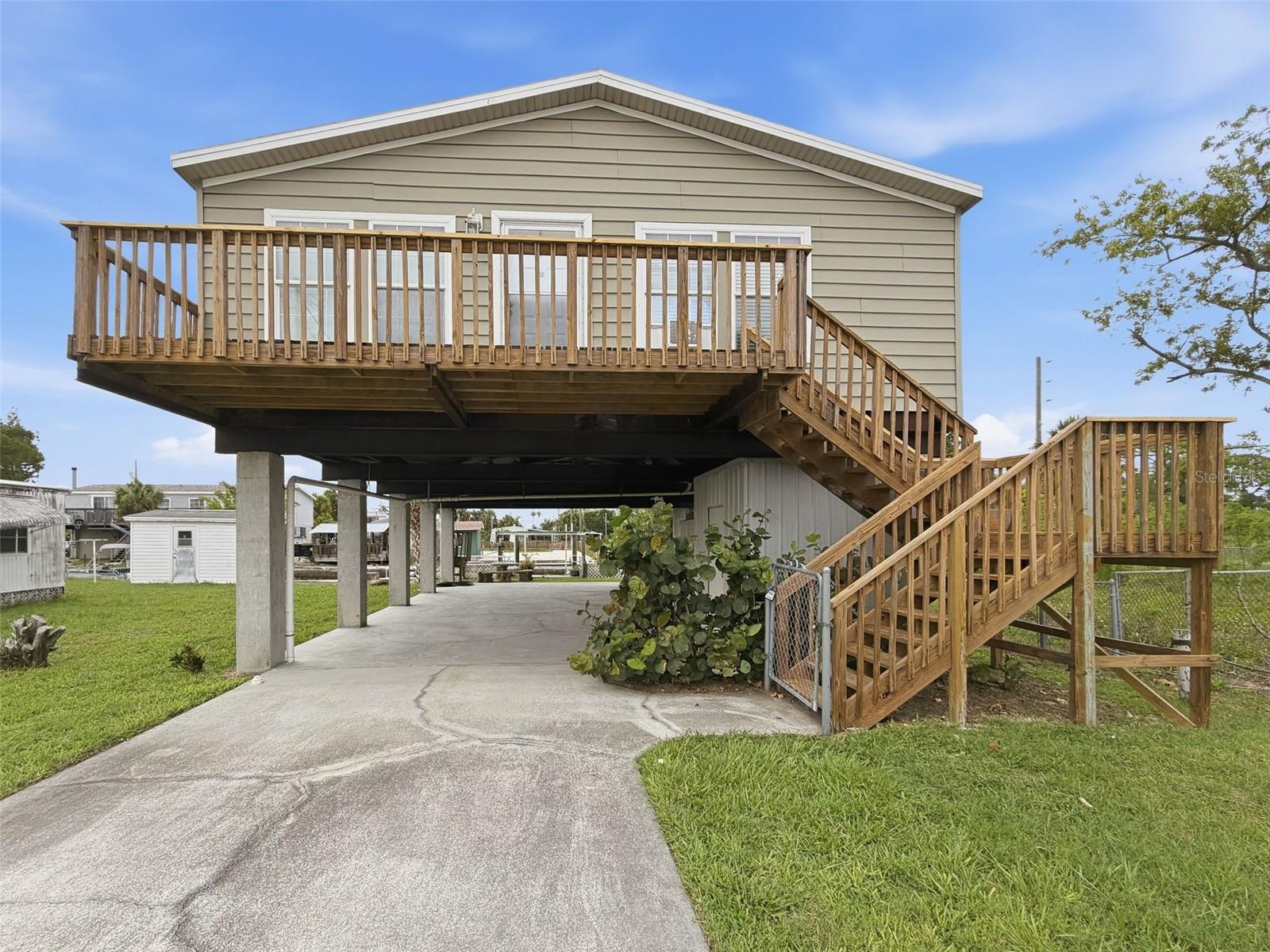 6839 CURLEW LN, HUDSON, FL