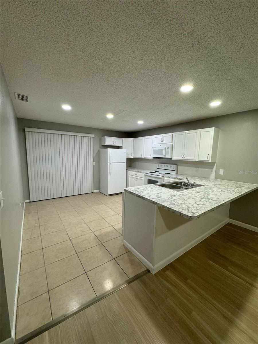 2526 ELM AVE, LAKE WALES, FL — photo 4