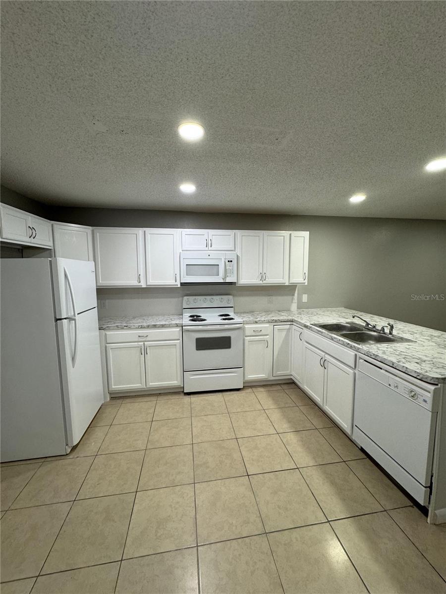 2526 ELM AVE, LAKE WALES, FL — photo 5