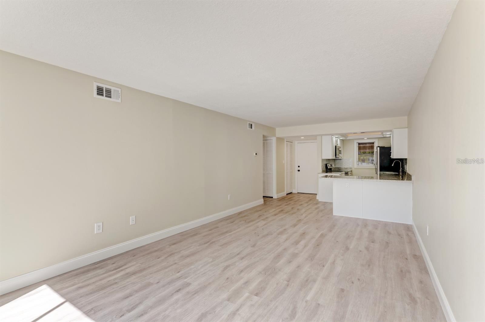 129 TYLER DR #101, SARASOTA, FL — photo 8