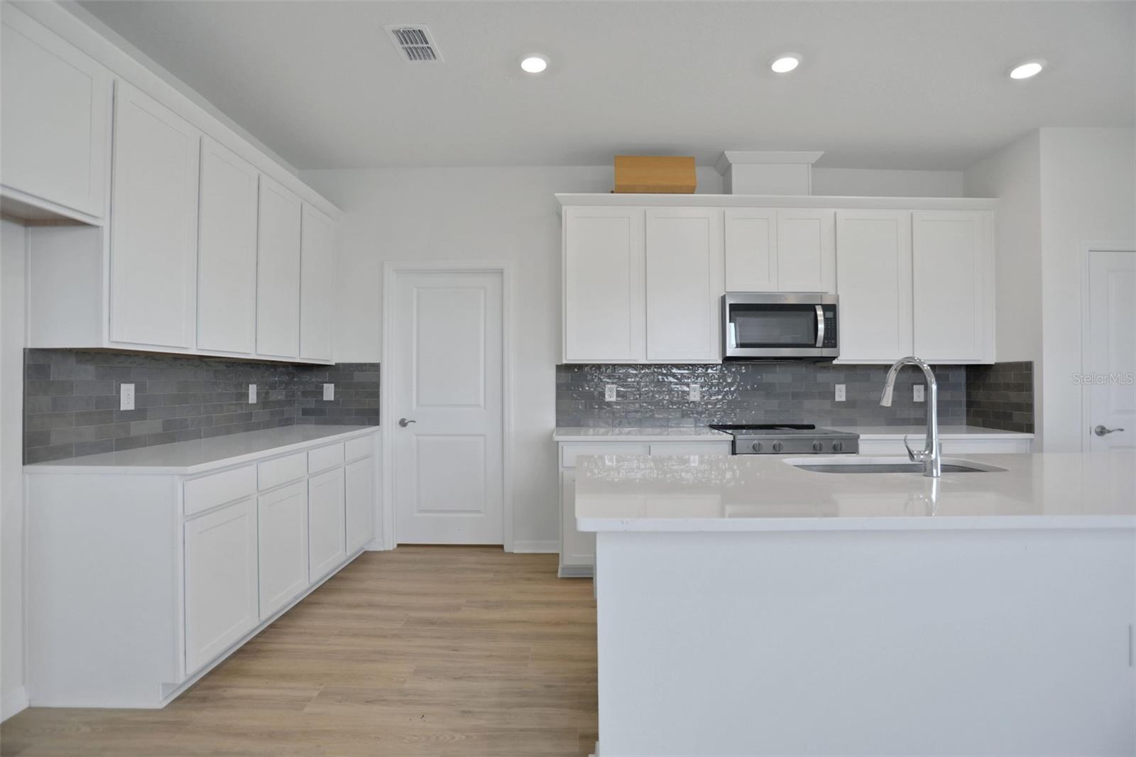 7839 GLEN LILY PL, PARRISH, FL — photo 3