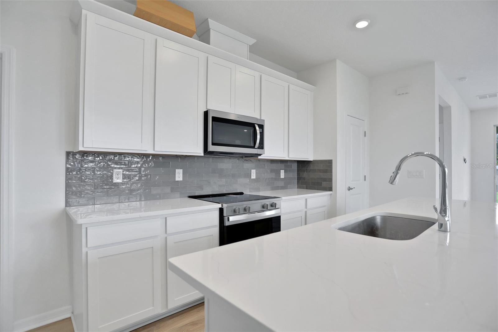 7839 GLEN LILY PL, PARRISH, FL — photo 4