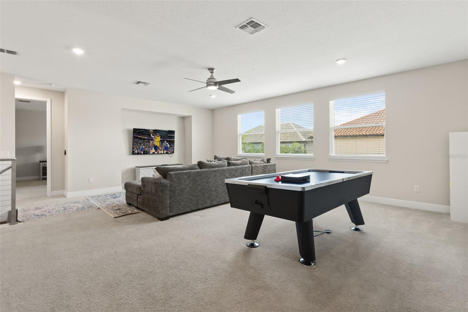 8373 LUDINGTON CIR, ORLANDO, FL — photo 3