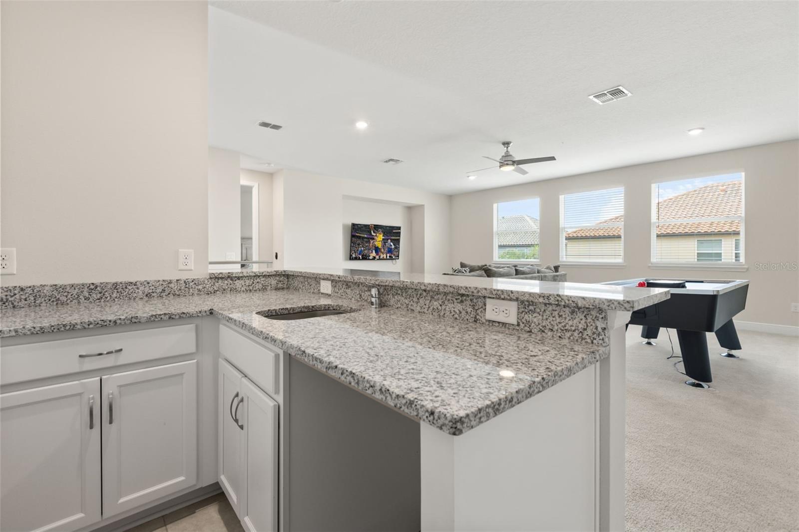 8373 LUDINGTON CIR, ORLANDO, FL — photo 36