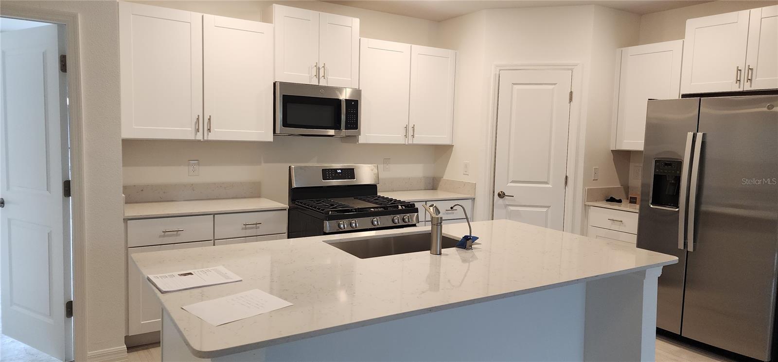 35077 ACKLEY TRCE, ZEPHYRHILLS, FL — photo 9