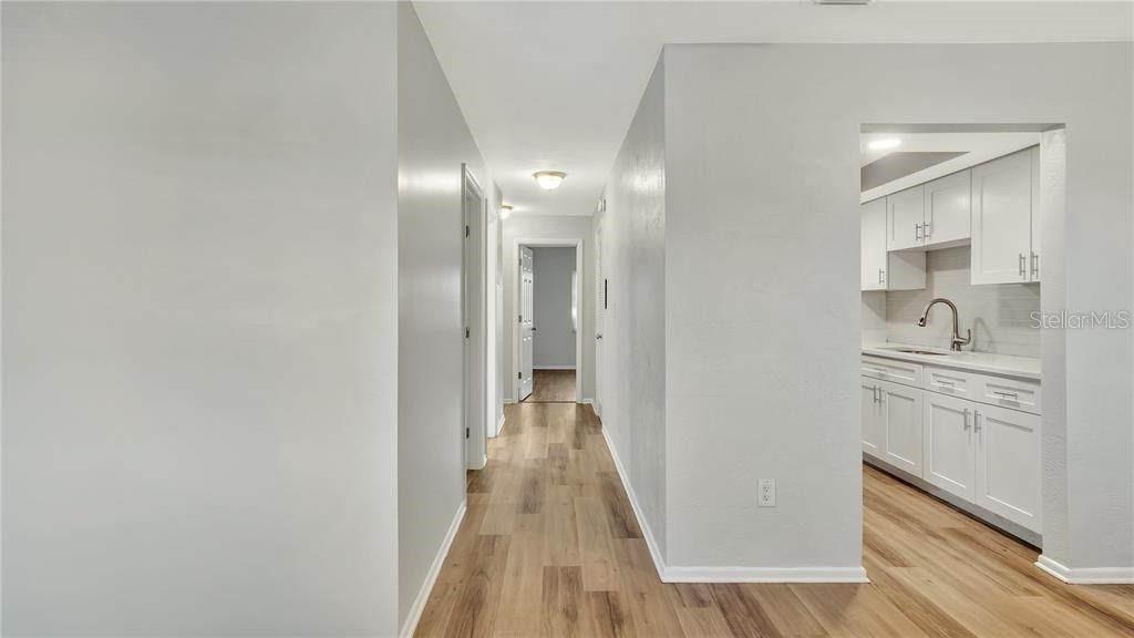 5900 22ND AVE N, ST PETERSBURG, FL — photo 12