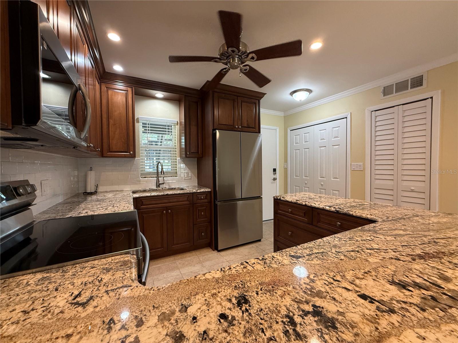 4533 MARINE PKWY #101, NEW PORT RICHEY, FL — photo 9