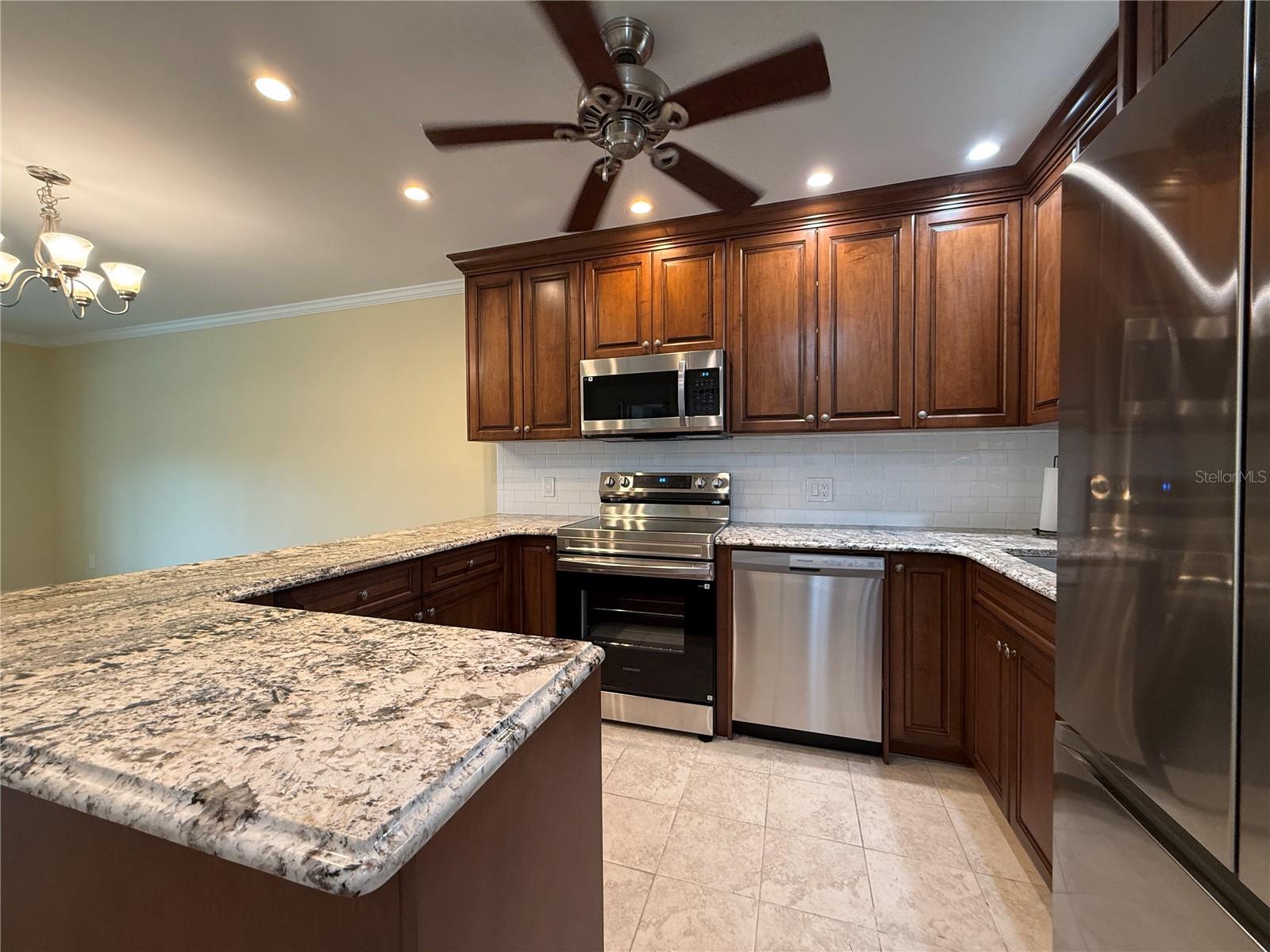 4533 MARINE PKWY #101, NEW PORT RICHEY, FL — photo 12