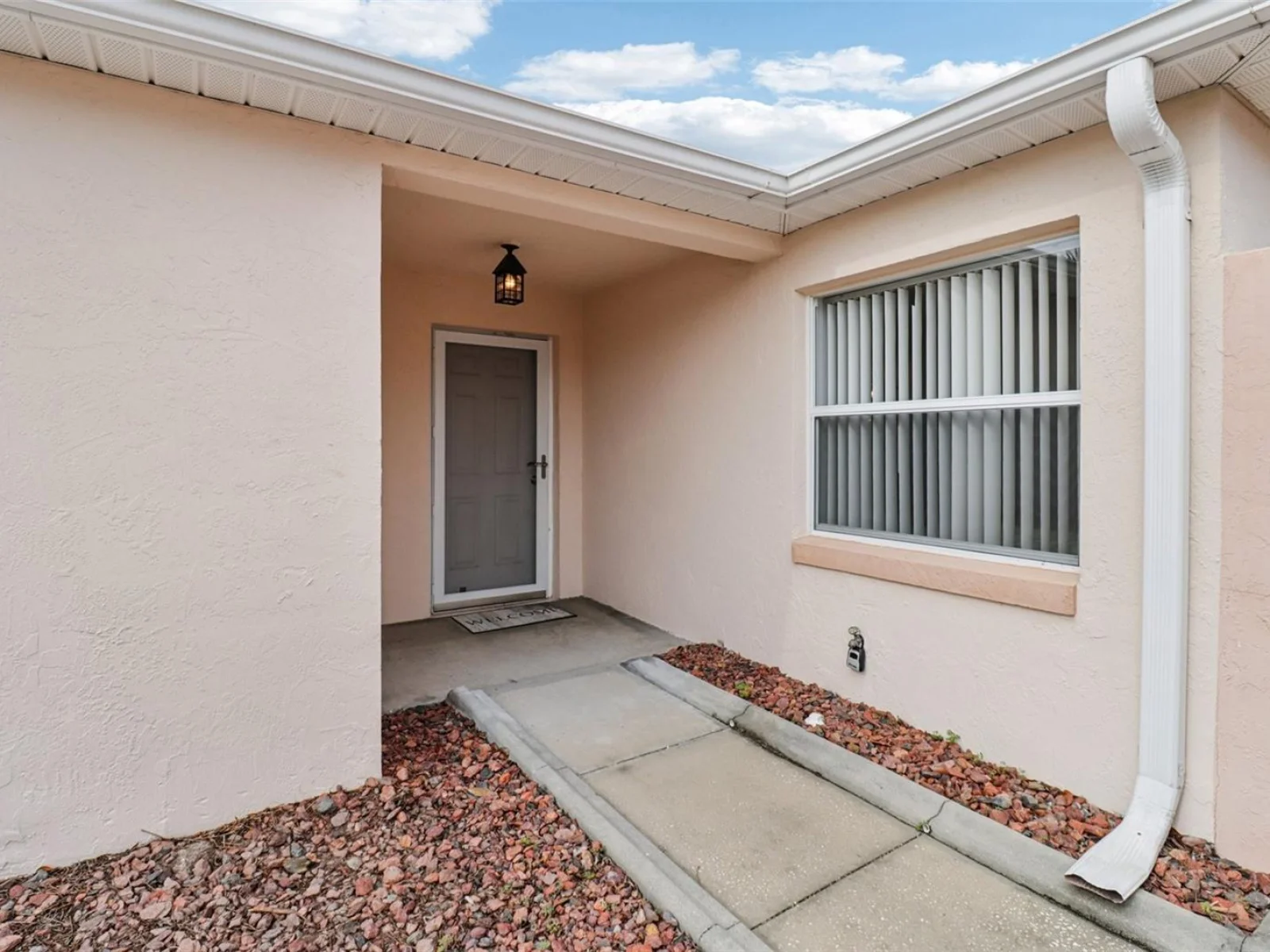 914 MENDOZA BLVD, LADY LAKE, FL — photo 2