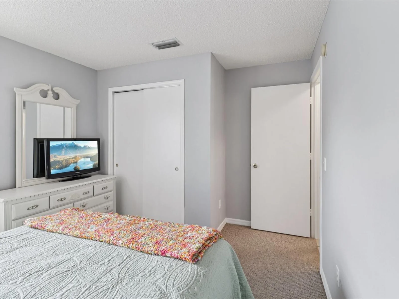 914 MENDOZA BLVD, LADY LAKE, FL — photo 18