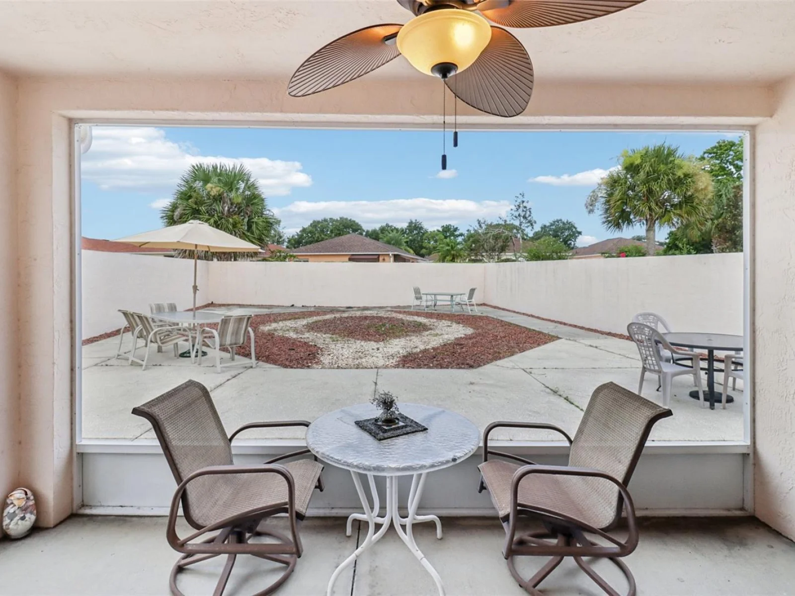 914 MENDOZA BLVD, LADY LAKE, FL — photo 20