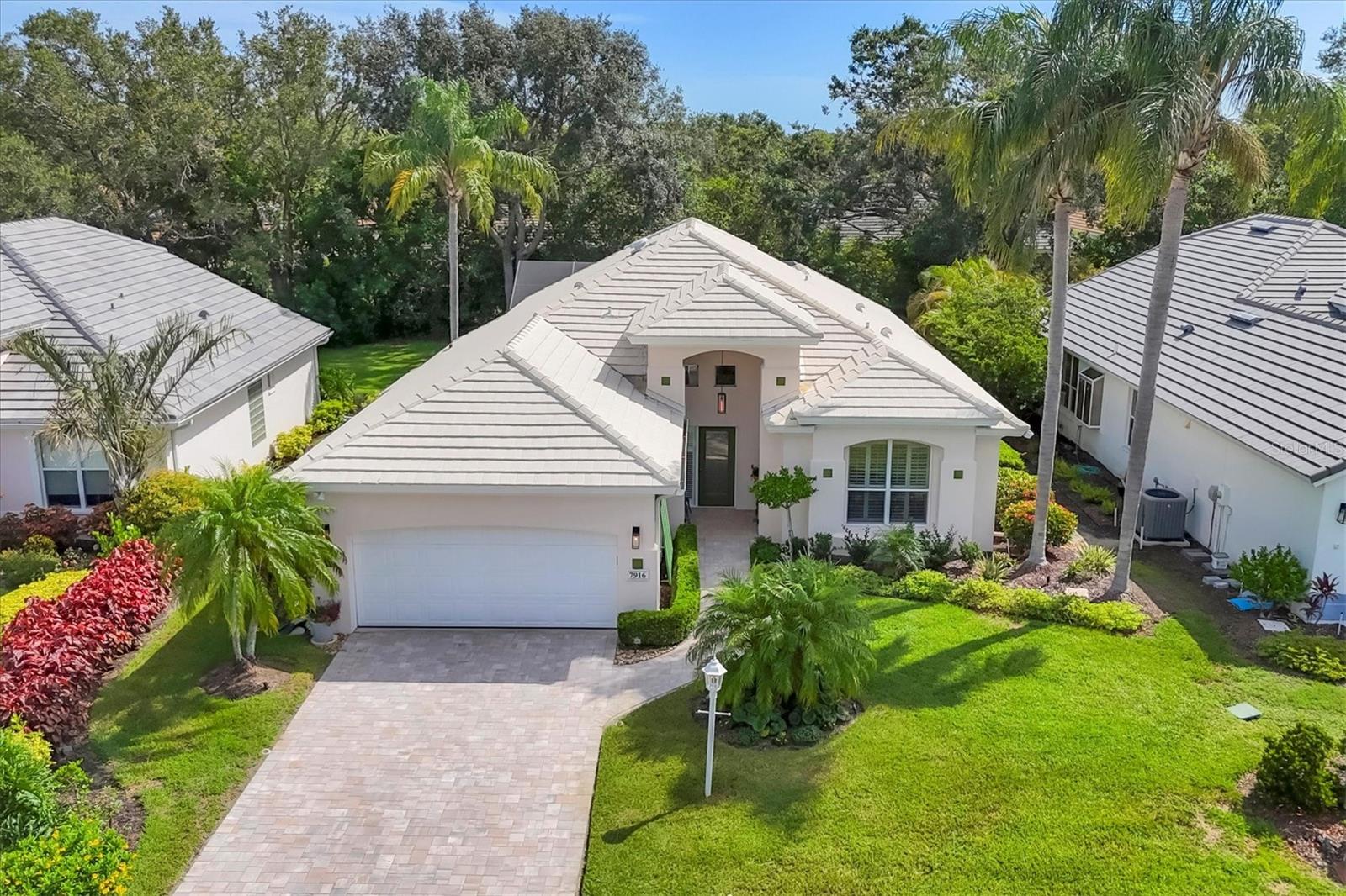 7916 HAMPTON CT, UNIVERSITY PARK, FL