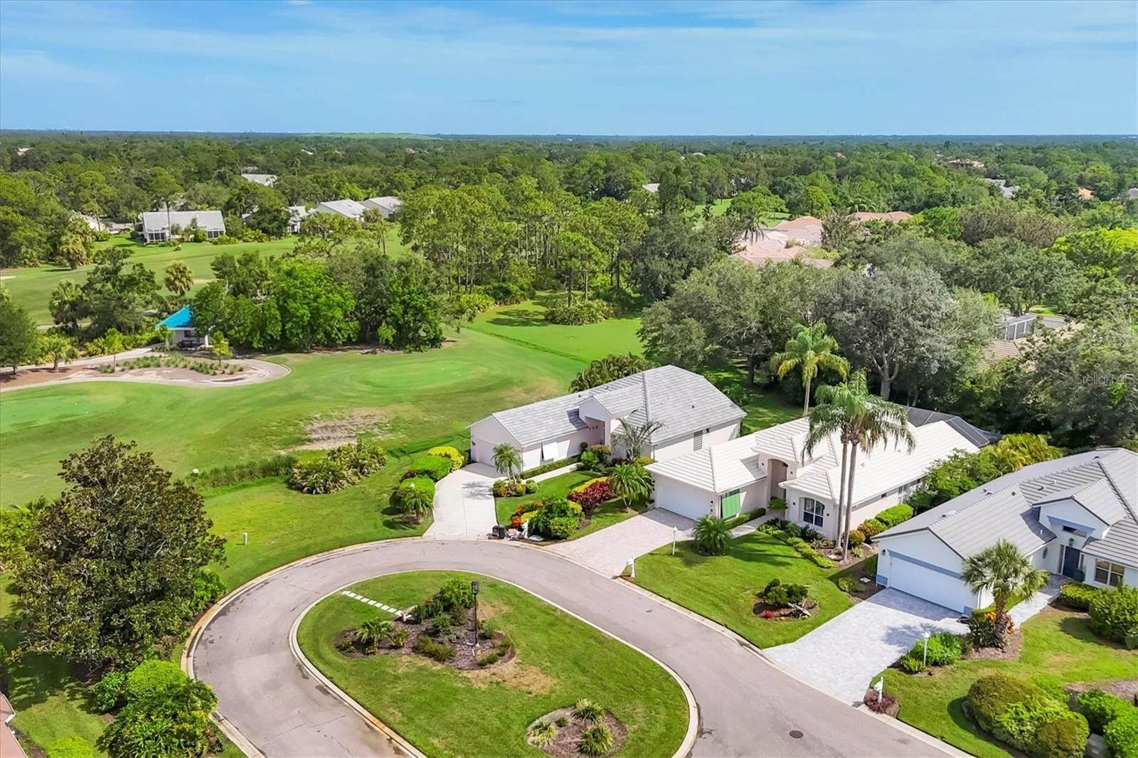 7916 HAMPTON CT, UNIVERSITY PARK, FL — photo 2