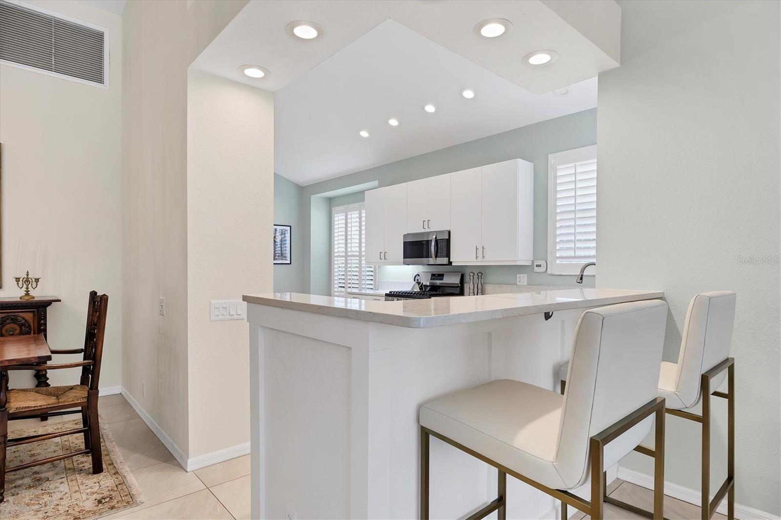 7916 HAMPTON CT, UNIVERSITY PARK, FL — photo 11