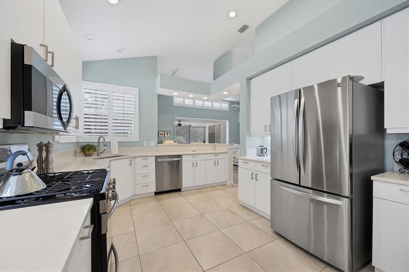 7916 HAMPTON CT, UNIVERSITY PARK, FL — photo 13