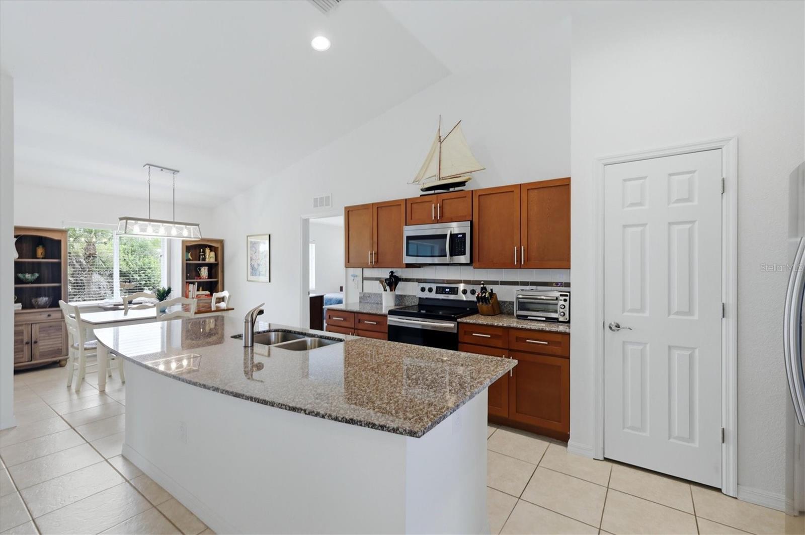 150 BAYTREE DR, ROTONDA WEST, FL — photo 3