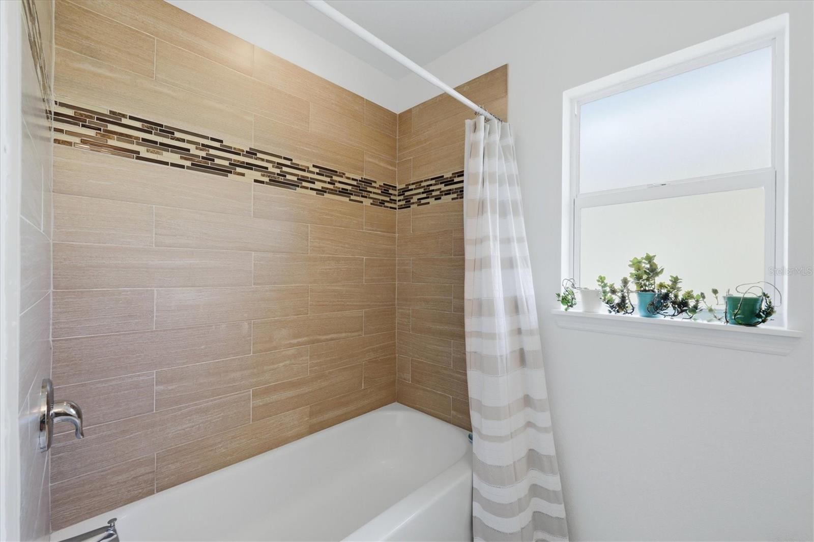 150 BAYTREE DR, ROTONDA WEST, FL — photo 24
