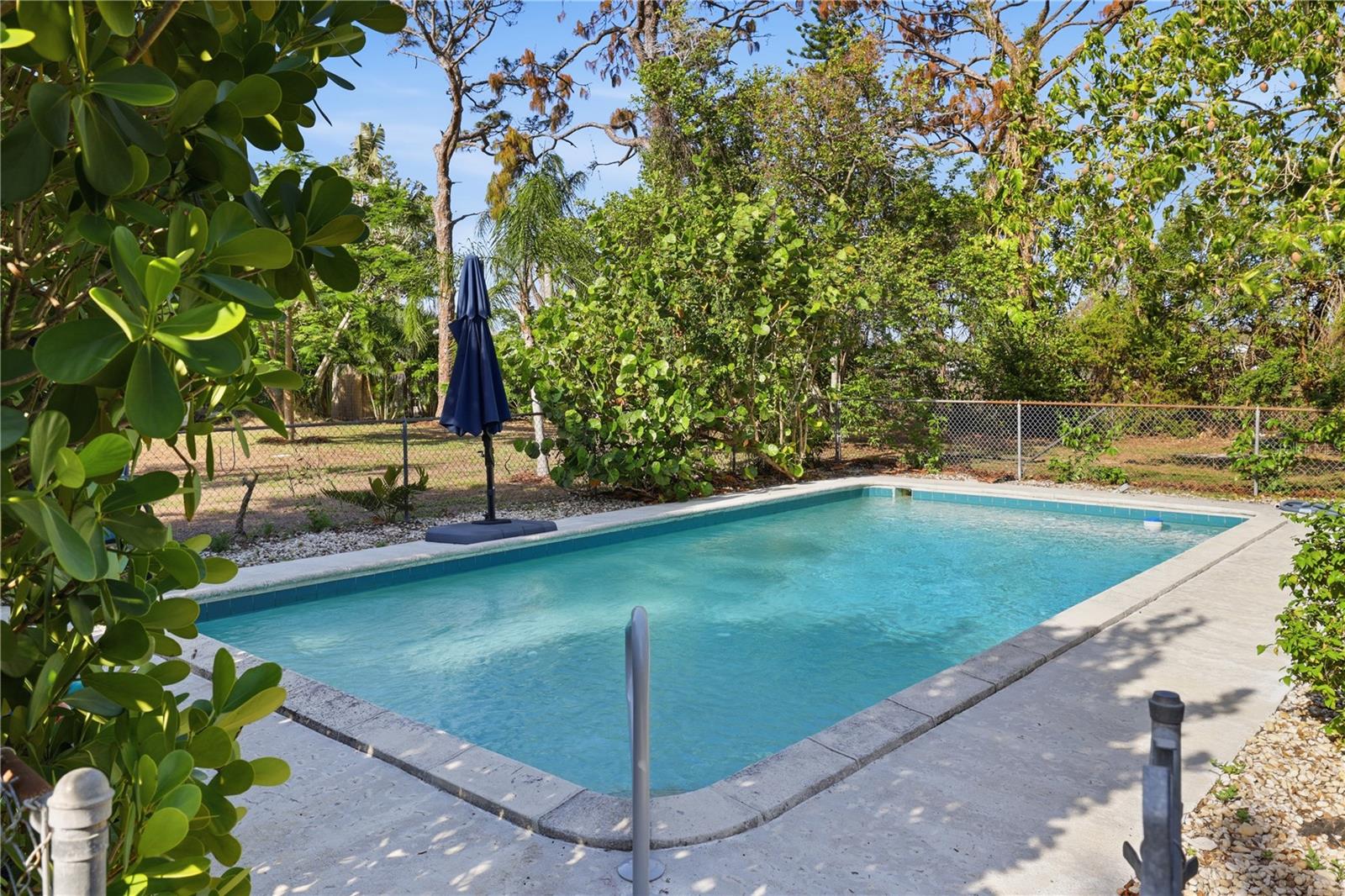1620 MANOR RD, ENGLEWOOD, FL — photo 4