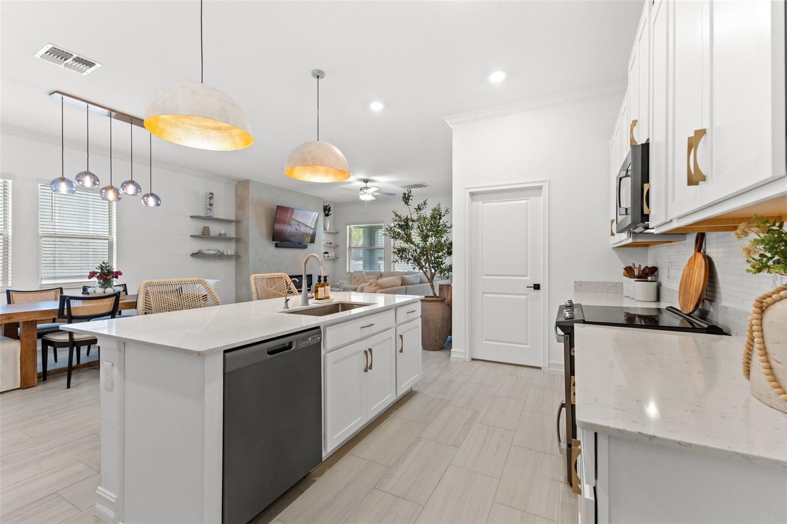 7706 S JUANITA ST, TAMPA, FL — photo 12