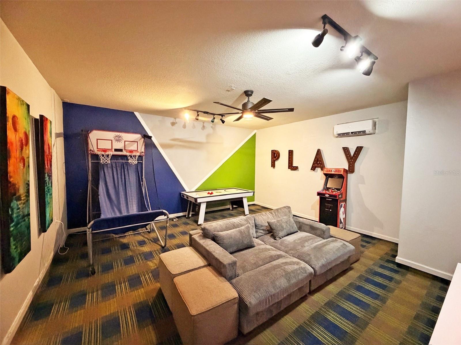 7805 BEECHFIELD ST, KISSIMMEE, FL — photo 2