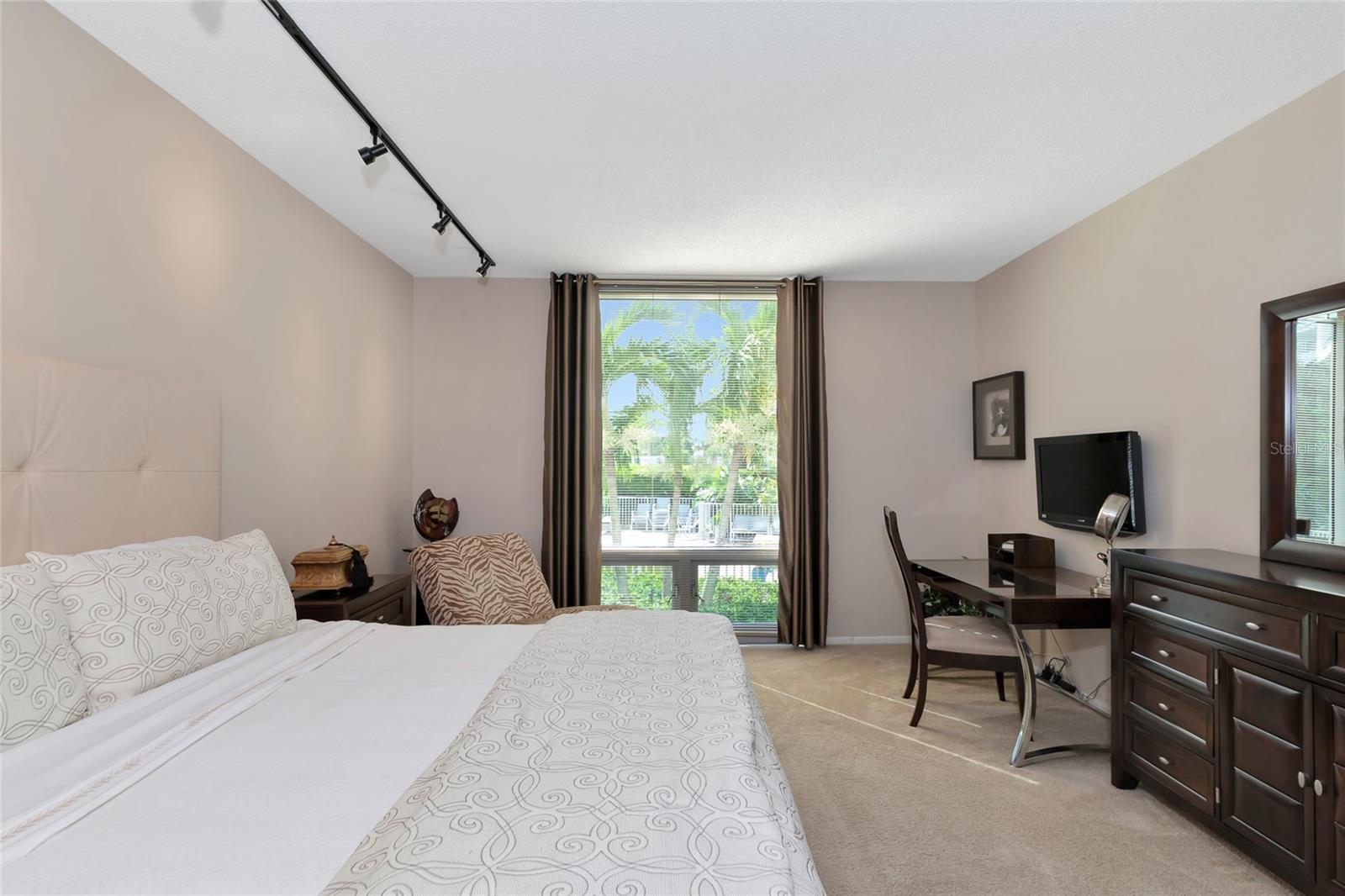 1111 N GULFSTREAM AVE #1A AVE #1A, SARASOTA, FL — photo 8