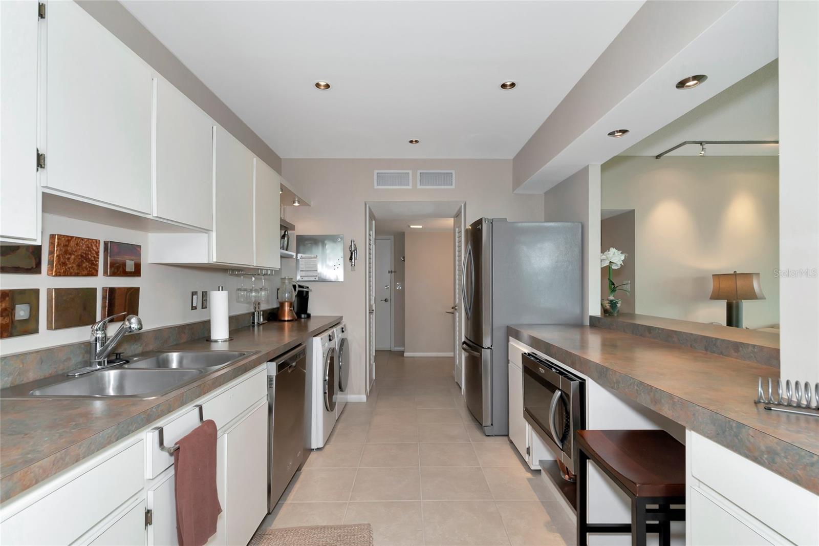 1111 N GULFSTREAM AVE #1A AVE #1A, SARASOTA, FL — photo 30
