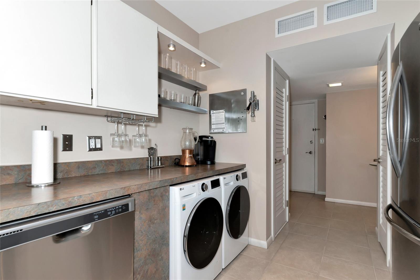 1111 N GULFSTREAM AVE #1A AVE #1A, SARASOTA, FL — photo 32