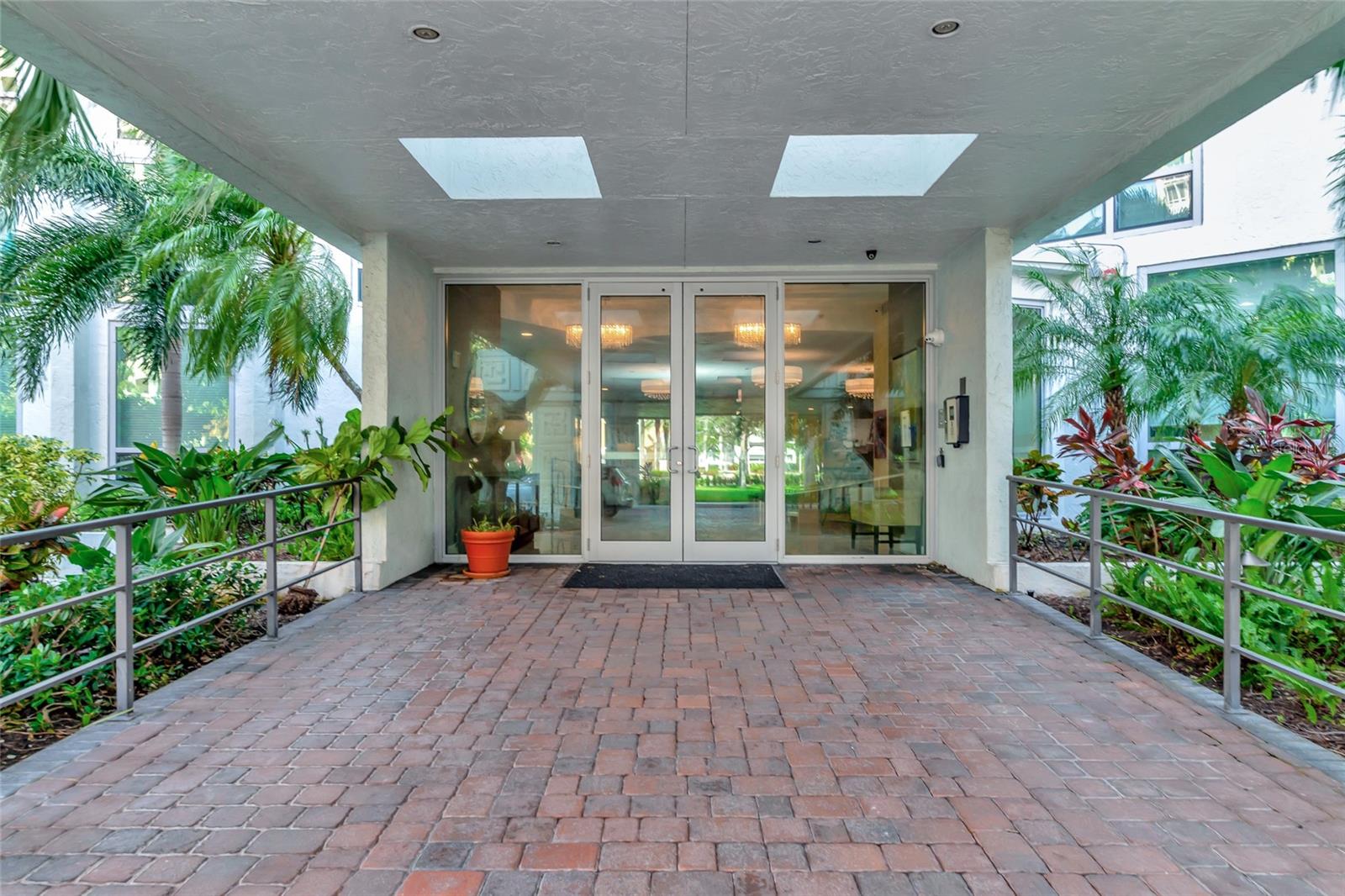 1111 N GULFSTREAM AVE #1A AVE #1A, SARASOTA, FL — photo 49