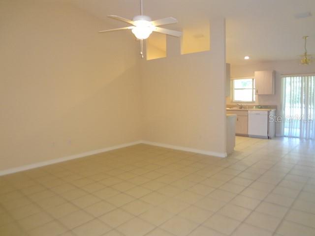 11 PONTIAC LN #B, PALM COAST, FL — photo 2