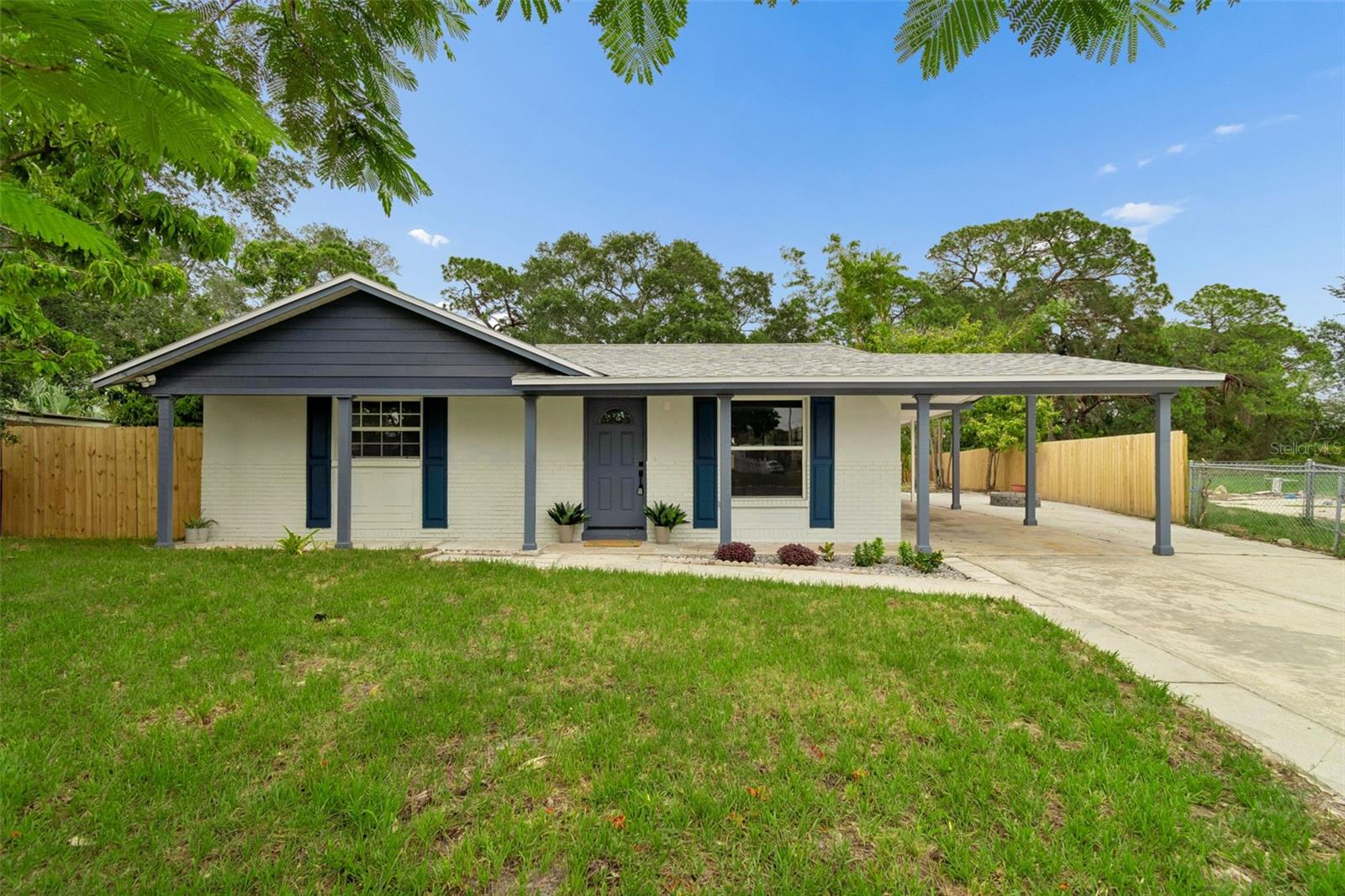 6532 S WEST SHORE CIR, TAMPA, FL — photo 2