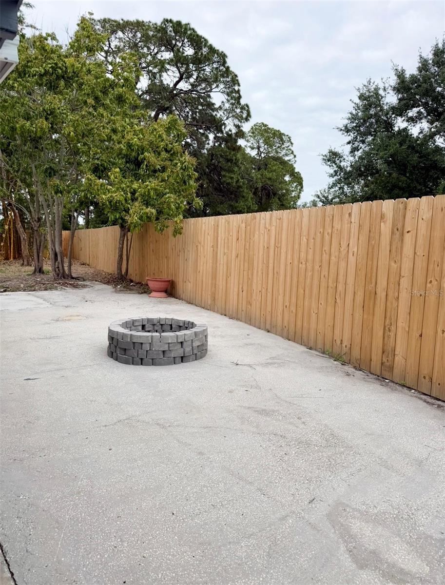 6532 S WEST SHORE CIR, TAMPA, FL — photo 23