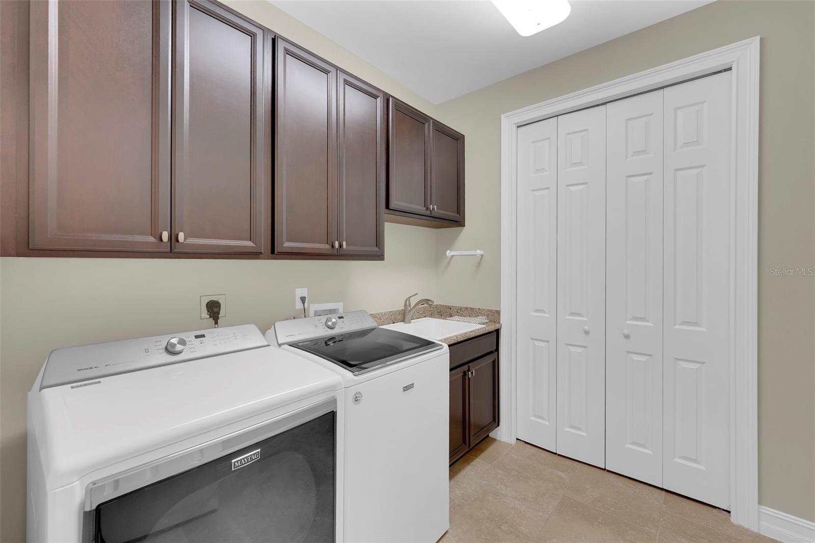 8720 WESTWOOD OAKS PL, FORT MYERS, FL — photo 35