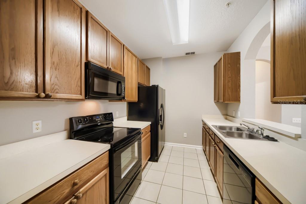 2484 SAN TECLA ST #204, ORLANDO, FL — photo 10