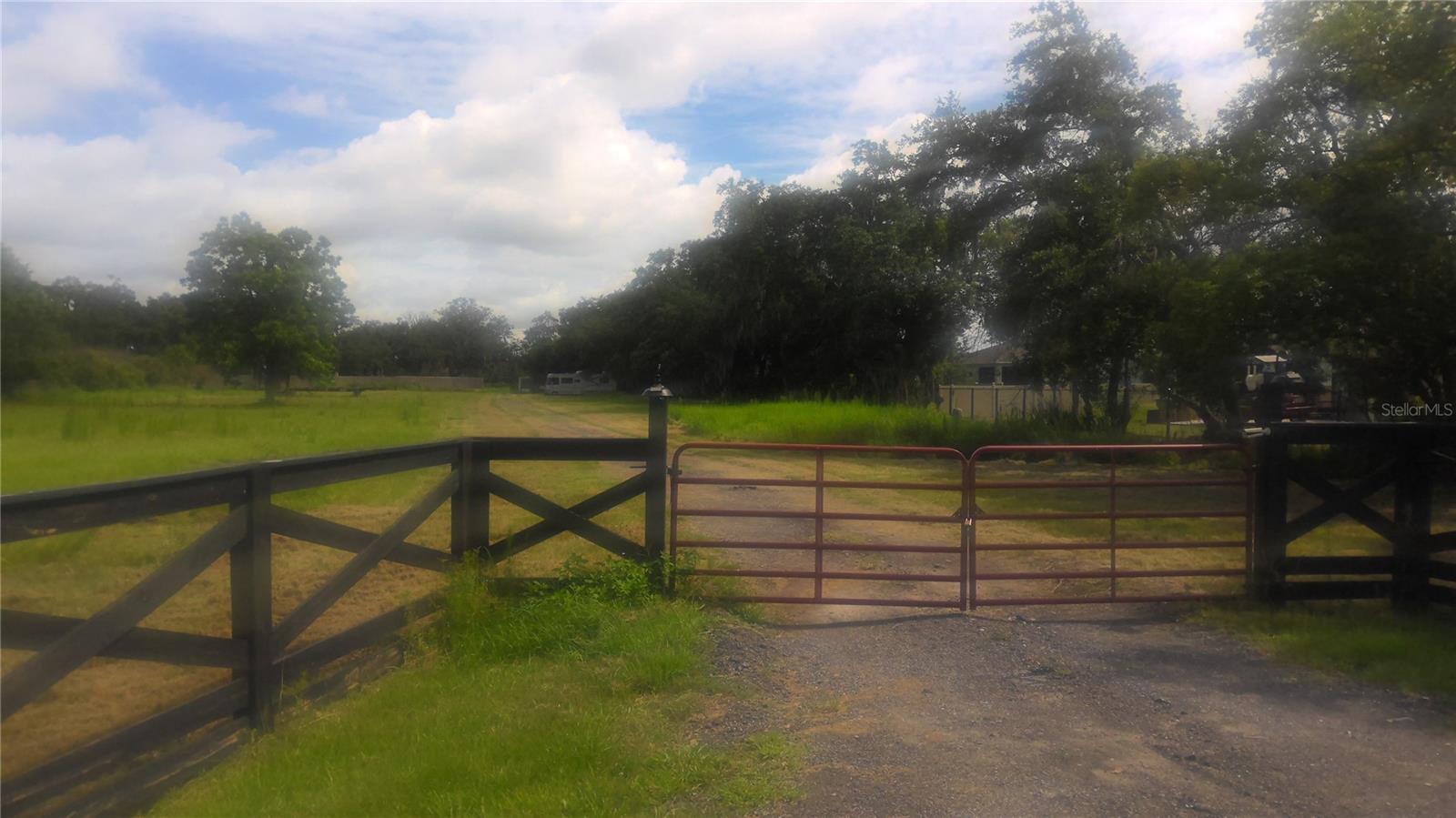 2875 SHARP RD, KISSIMMEE, FL — photo 2