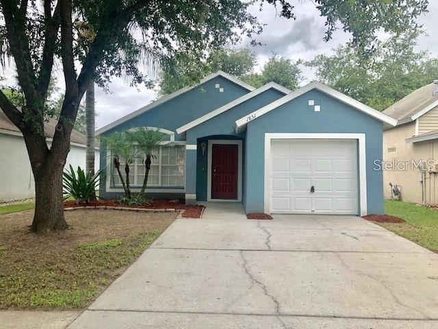 1851 FALLING STAR LN, LUTZ, FL — photo 2
