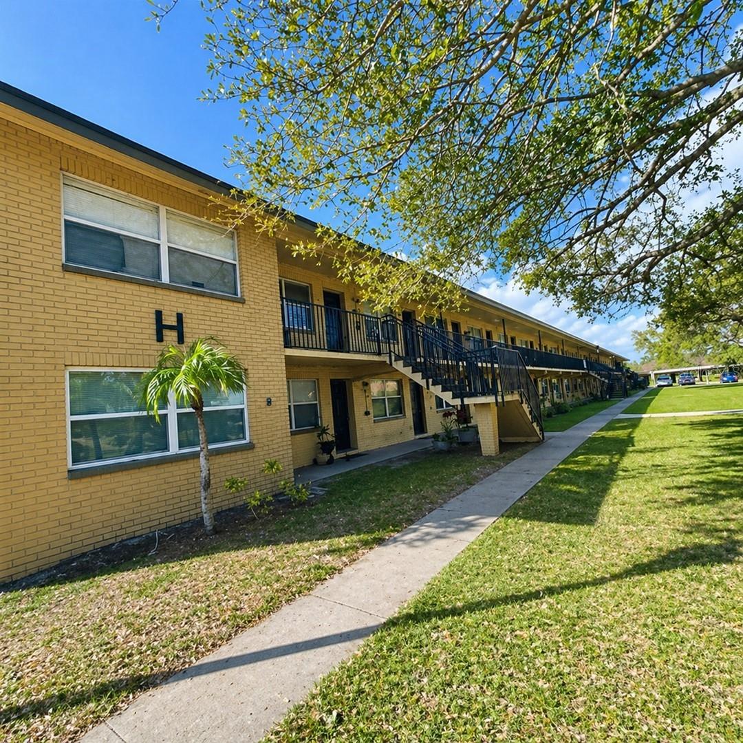 2501 HARN BLVD #H27, CLEARWATER, FL