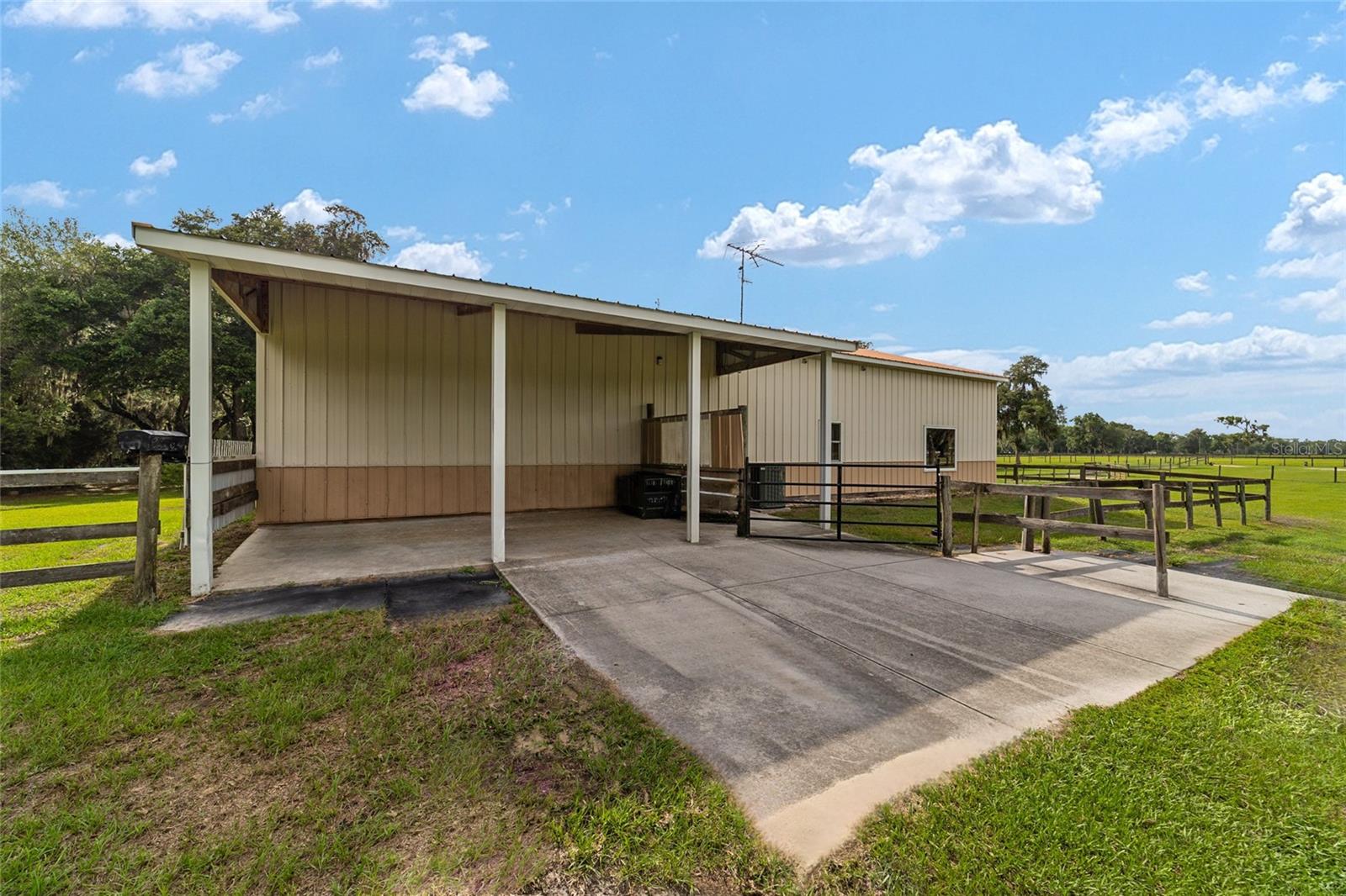 2035 NW 150TH AVE, OCALA, FL — photo 40